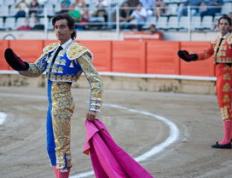 乐鱼app-西班牙网球队鏖战美国网球队，西西帕斯完成帽子戏法